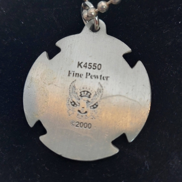 Vintage Fine Pewter Celtic Pendant on Necklace. - Picture 10 of 10